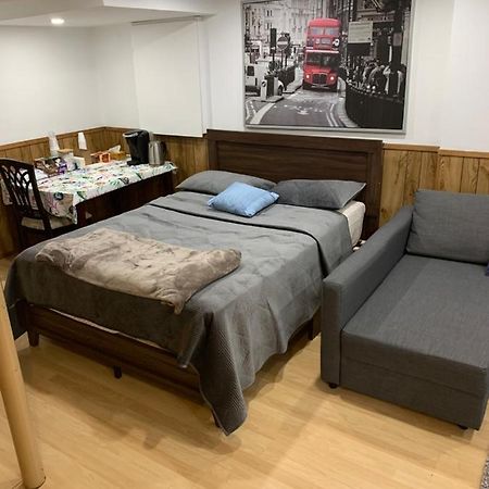 Big Oasis Studio Near Airport Yyz Hotel Торонто Екстериор снимка