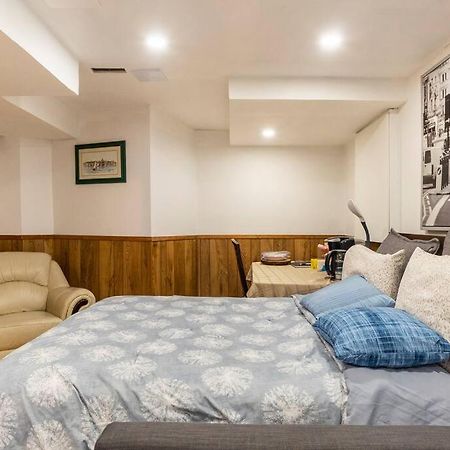 Big Oasis Studio Near Airport Yyz Hotel Торонто Екстериор снимка