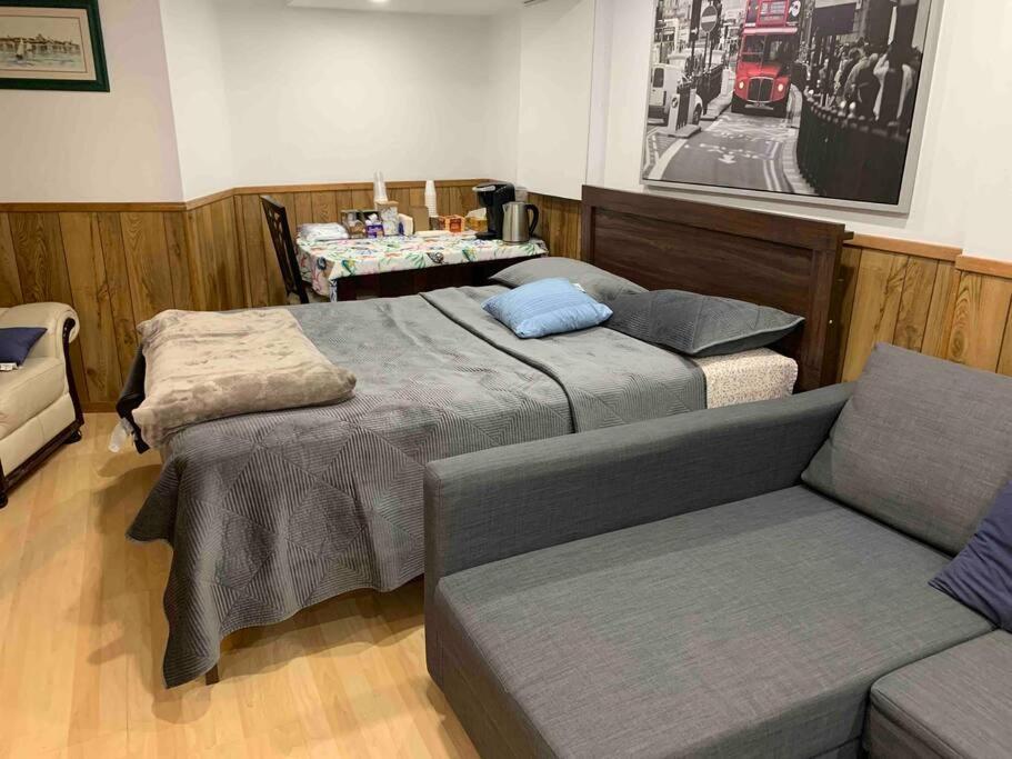 Big Oasis Studio Near Airport Yyz Hotel Торонто Екстериор снимка